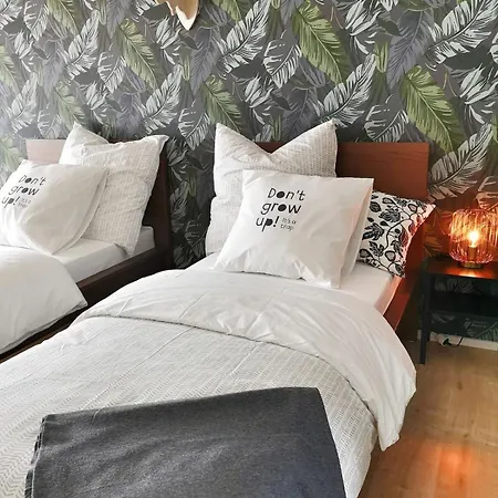 Nummer Eins アパート